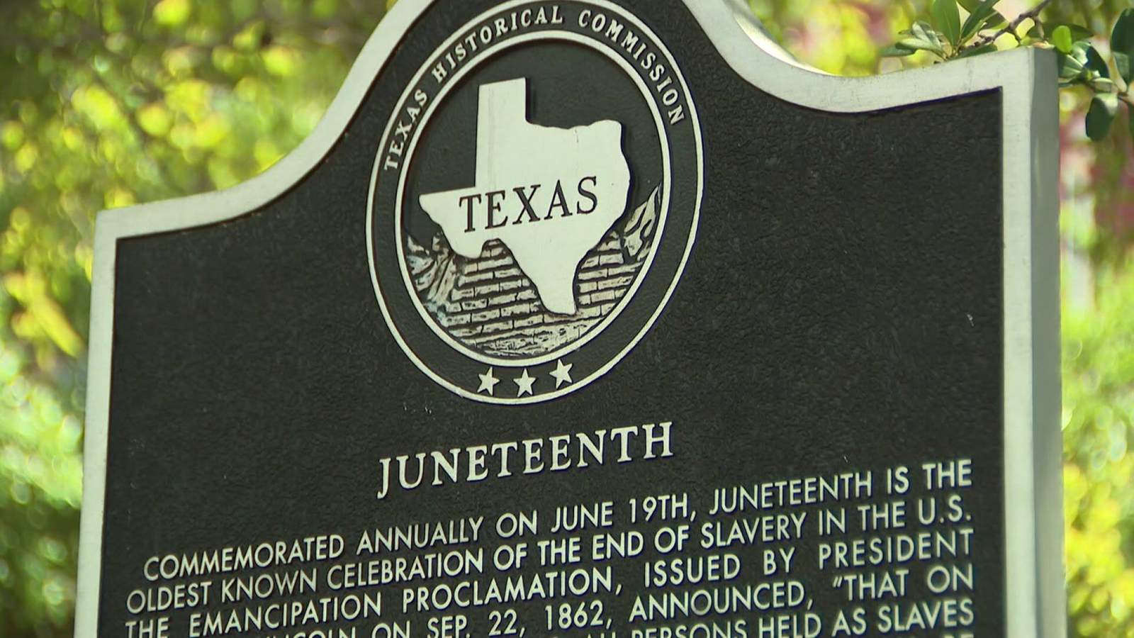 3 historical markers detailing Juneteenth in Galveston