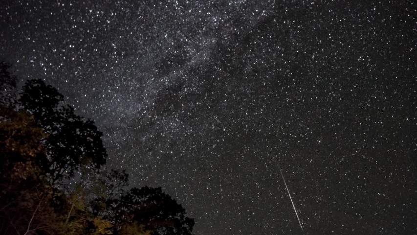 Meteors, blue moon and Mars, oh my! Beautiful triple threat on tap for skywatchers