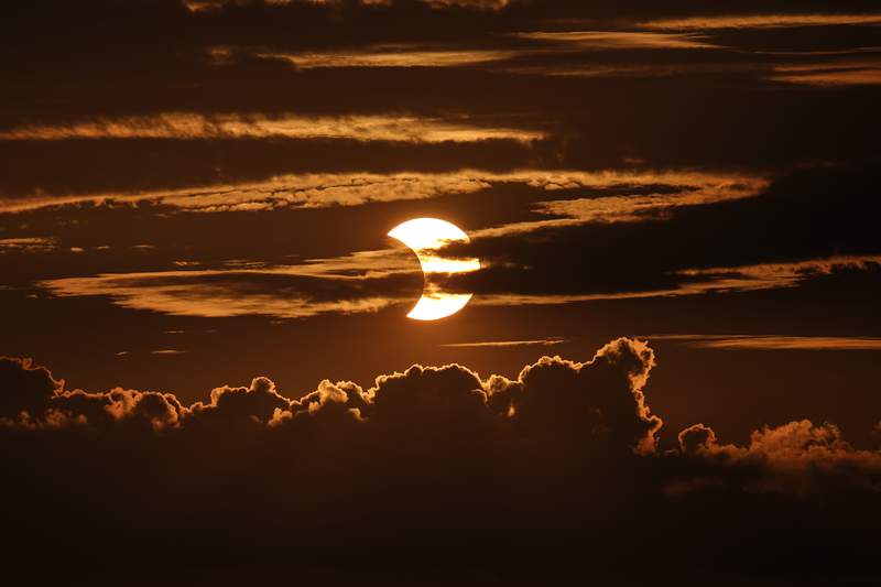 PHOTOS: See the stunning images social media users shared of the solar eclipse